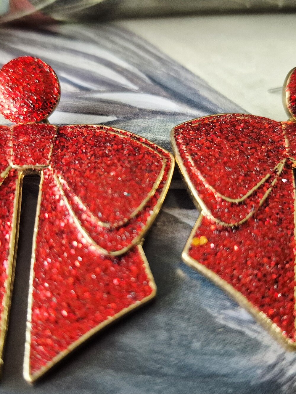 Red Glitter Bow Drop Gorgeous Festive Earrings Hollidays Christmas - Picture 6 of 7
